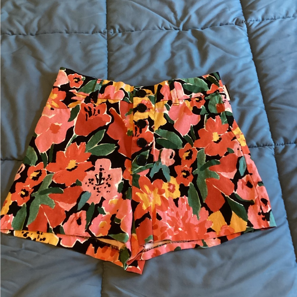 Zara Trf Floral Print Corduroy Shorts - NEW WITHOUT TAGS! - Small - CUTE
